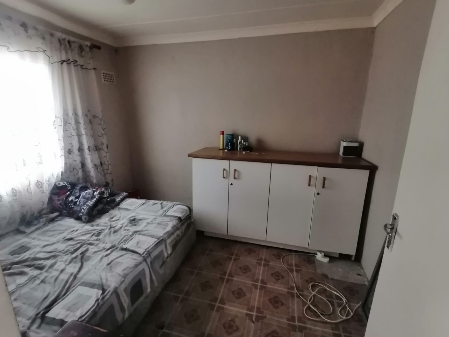 2 Bedroom Property for Sale in Pelican Park Western Cape